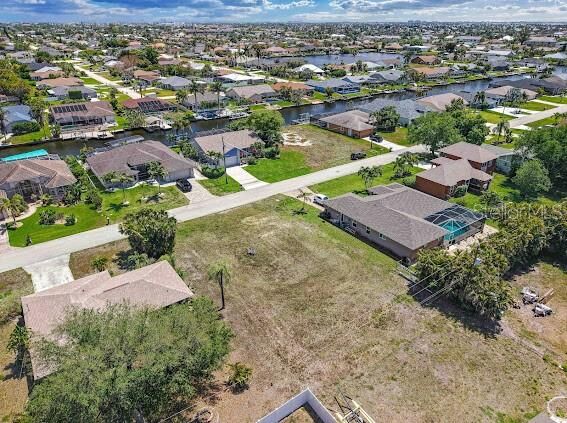 Property Photo:  4406 SW 5th Place  FL 33914 