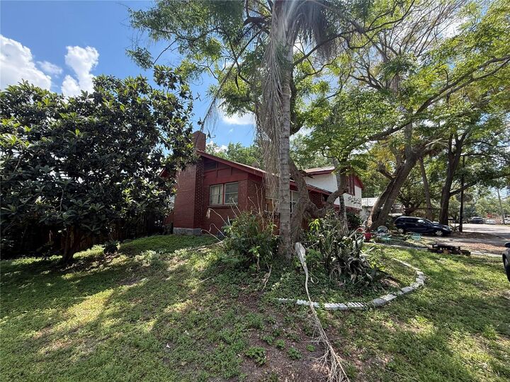 Property Photo:  8009 N 13th Street  FL 33604 