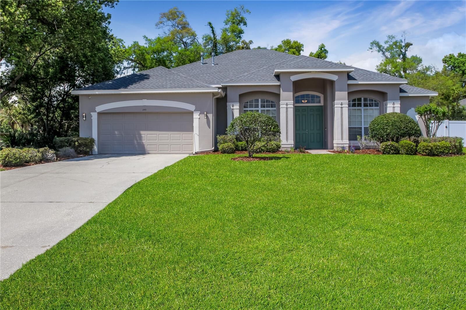 Property Photo: 140 Rangeline Woods Cove FL 32750