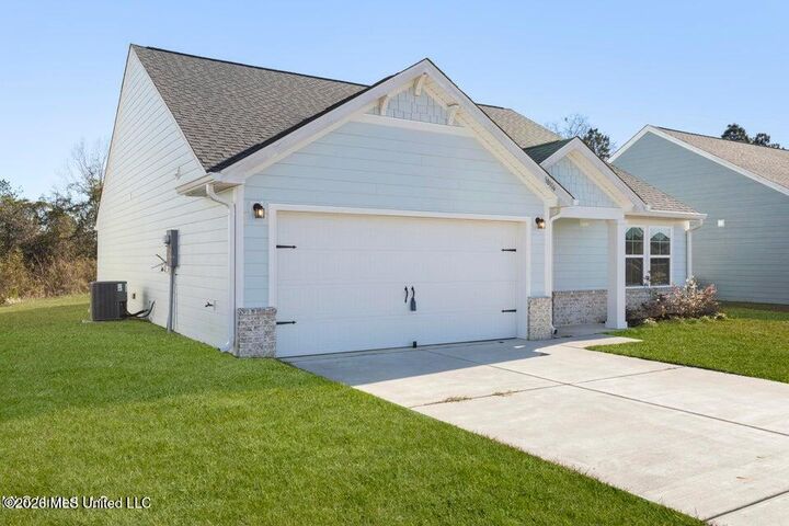 Property Photo:  18116 Crane Rdg Cove  MS 39503 