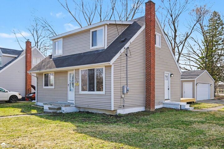 Property Photo:  3209 Hogarth Avenue  MI 48532 