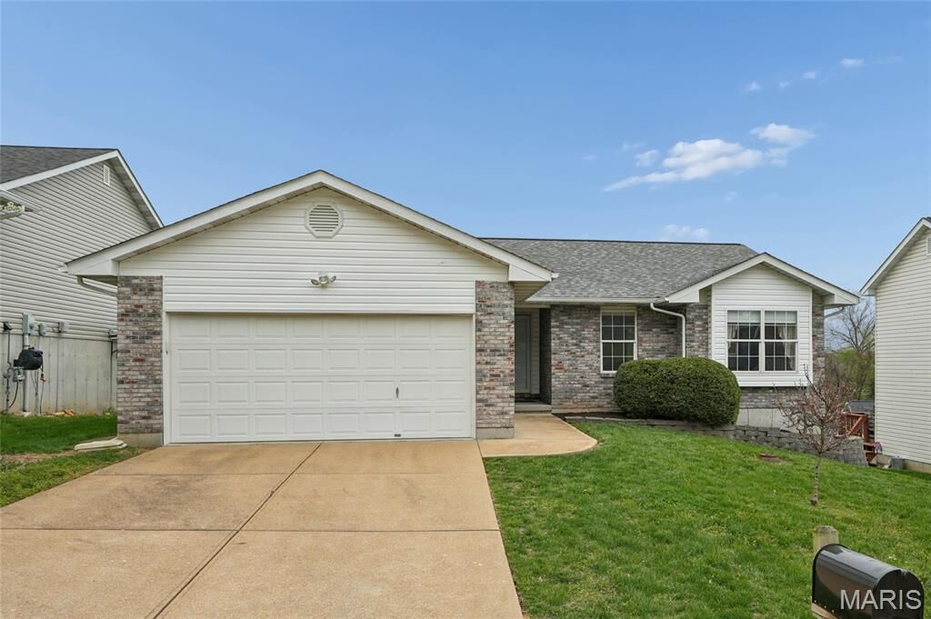 Property Photo:  4962 Paradise Meadows Drive  MO 63052 