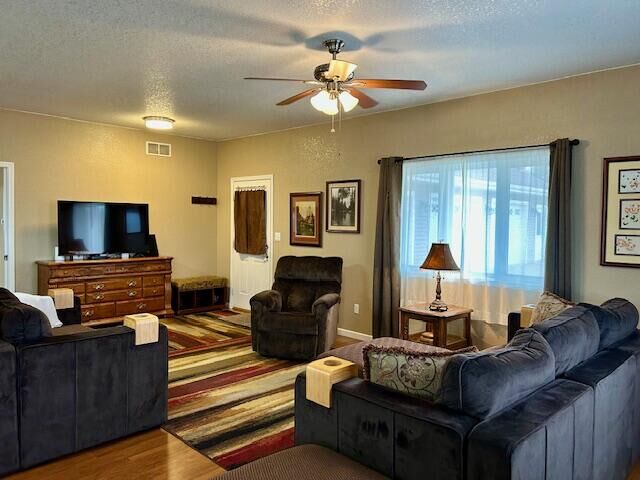 Property Photo:  1347 Rawhide Dr  WI 53090 