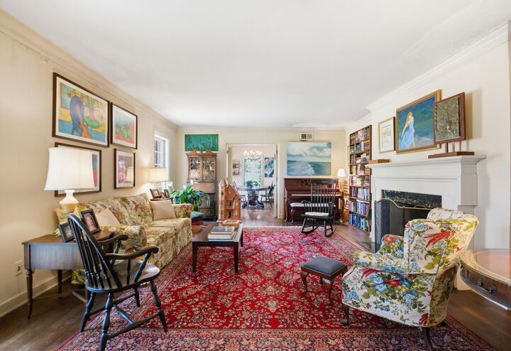 Property Photo:  270 E Cherry Cir  TN 38117 