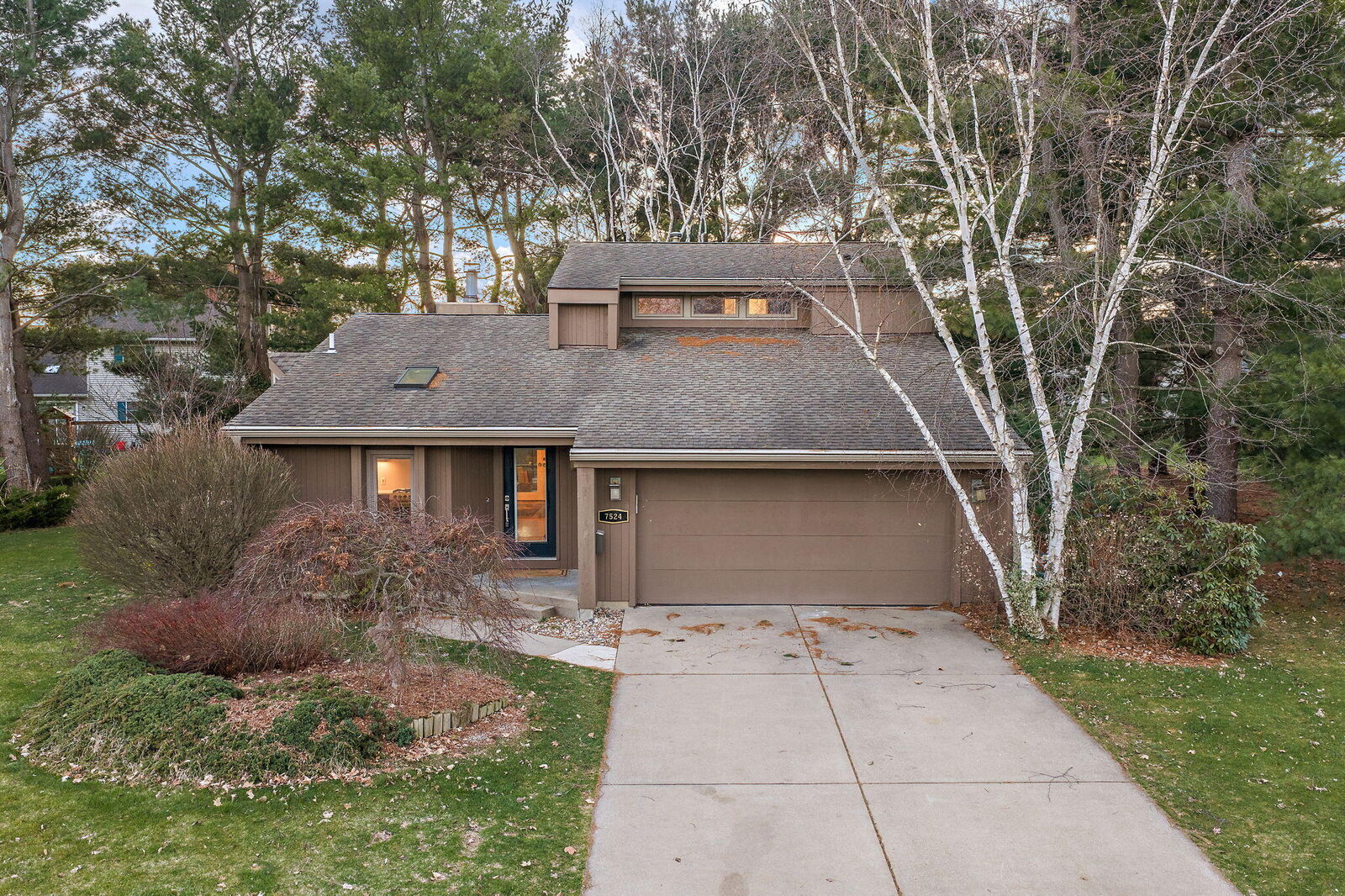 Property Photo:  7524 Turnberry Court  MI 49024 