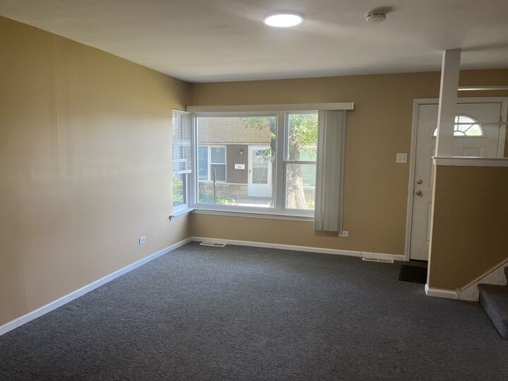 Property Photo:  1332 Wentworth Avenue  IL 60409 