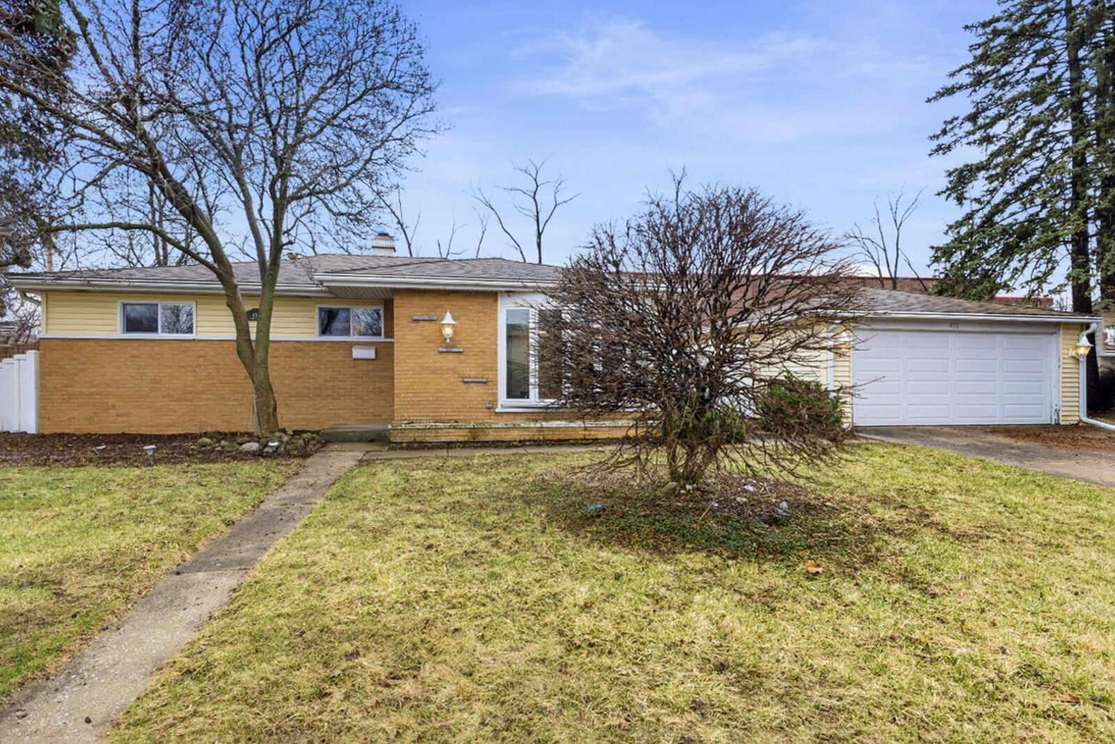 Property Photo: 451 W Linda Lane IL 60101