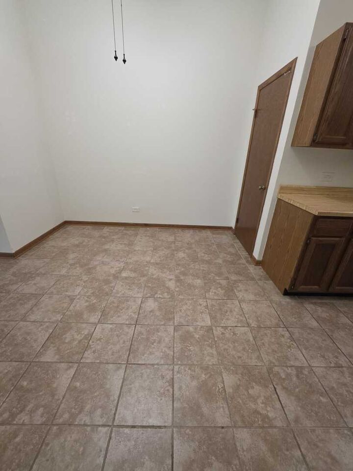 Property Photo: 9950 Treetop Drive 340S IL 60462