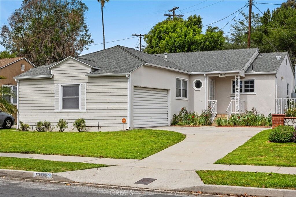 Property Photo: 5339 Thornburn Street CA 90045