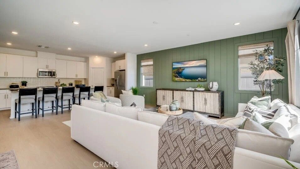 Property Photo:  372 Deer Lane Way  CA 92570 