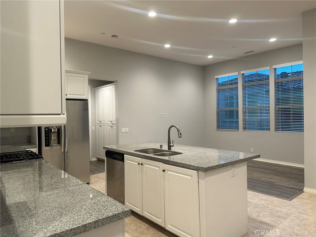 Property Photo:  88 Parkwood  CA 92620 