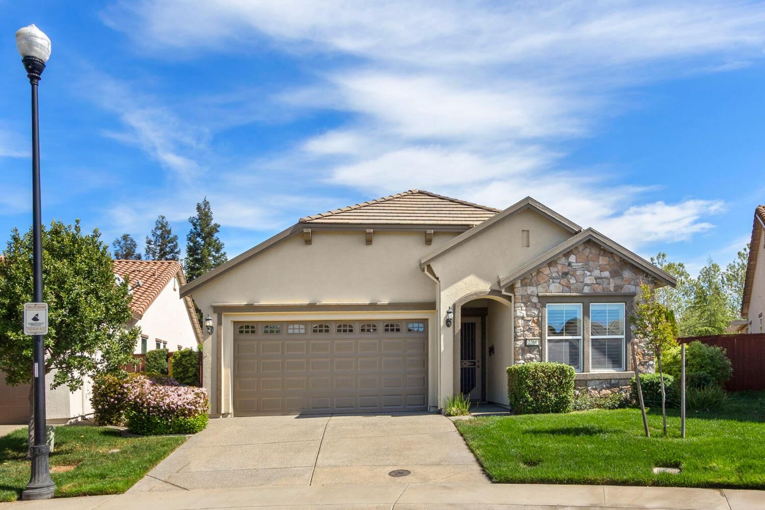 Property Photo: 2366 Langtree Drive CA 95747