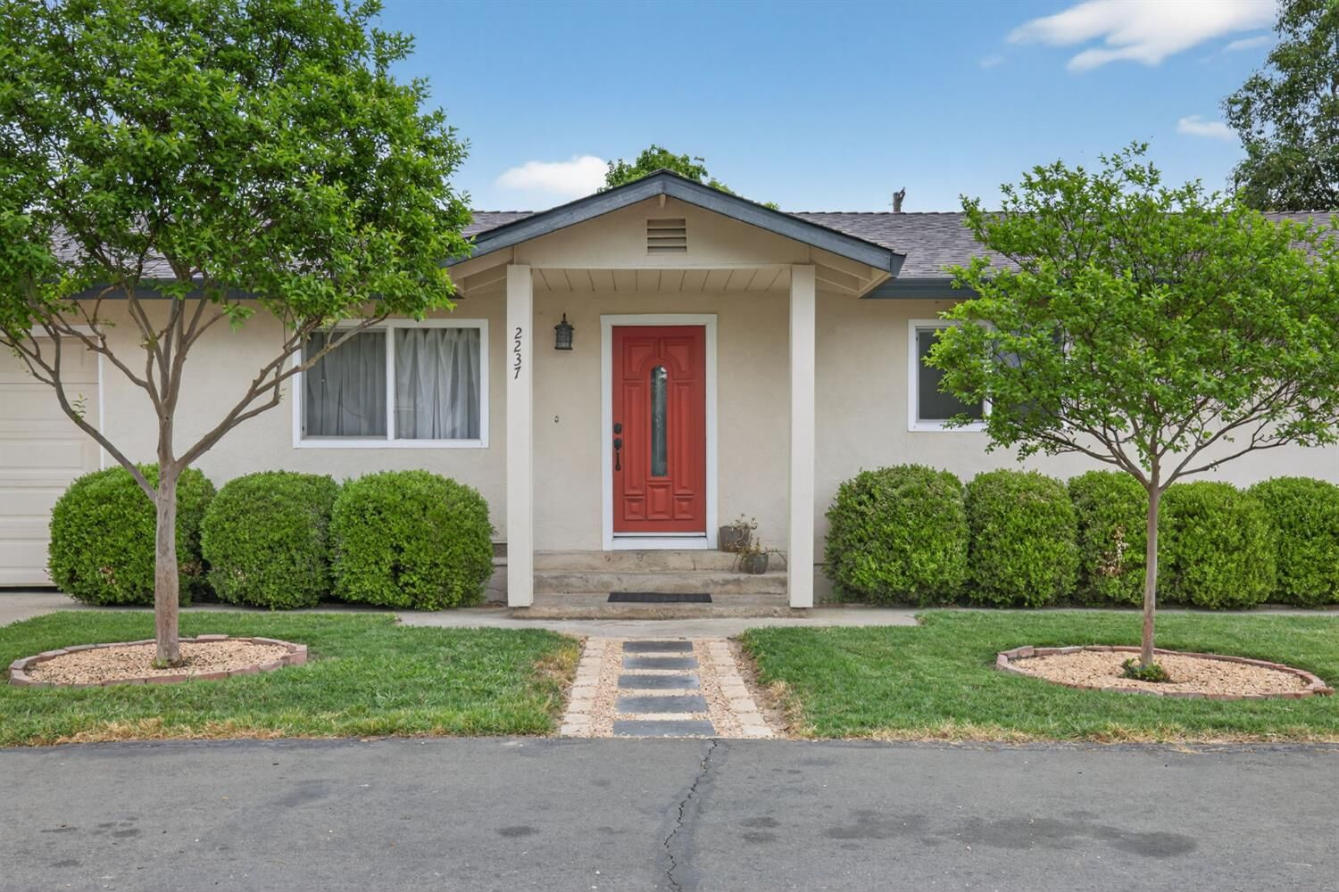 Property Photo:  2237 I Street  CA 95673 