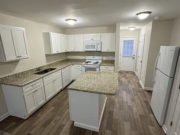 Property Photo:  907H Freeman St H  TN 37083 