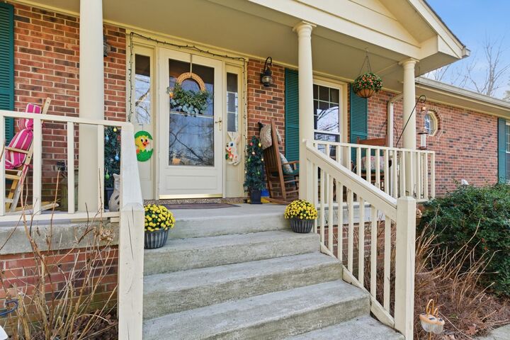 Property Photo: 8073 Ridgewood Rd TN 37072