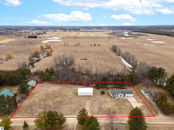 Property Photo:  6740 S Eberhart Avenue  MI 48617 