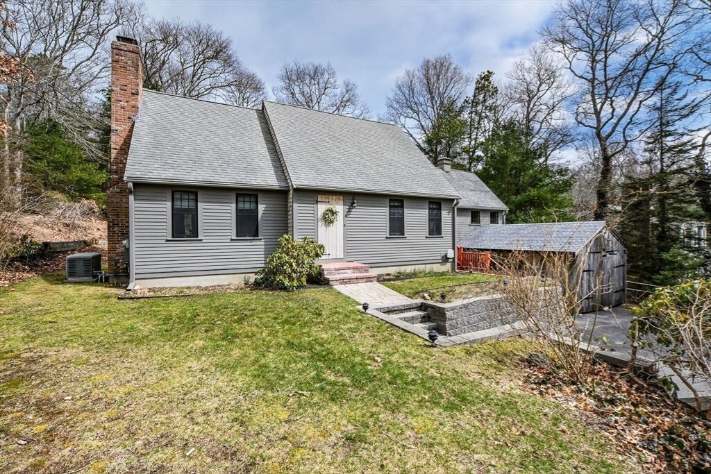Property Photo:  42 Pond View Drive  MA 02537 