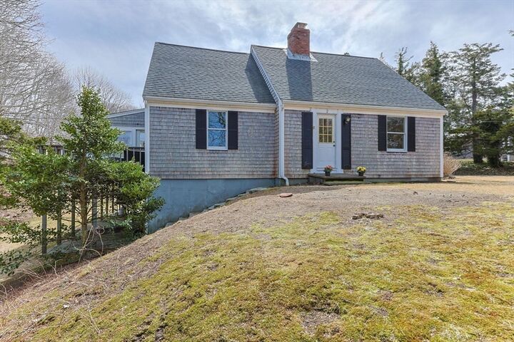 Property Photo:  2 Shell Ln  MA 02653 
