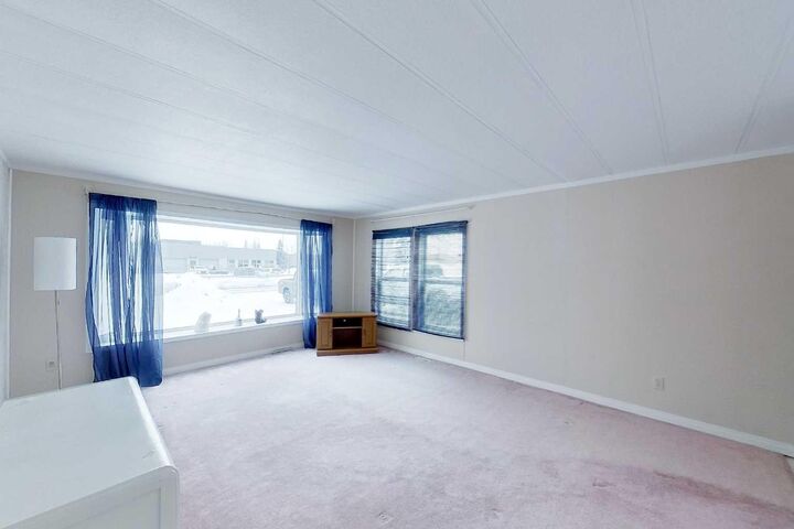 Property Photo:  108 3 Street SW  AB T0G 2A4 