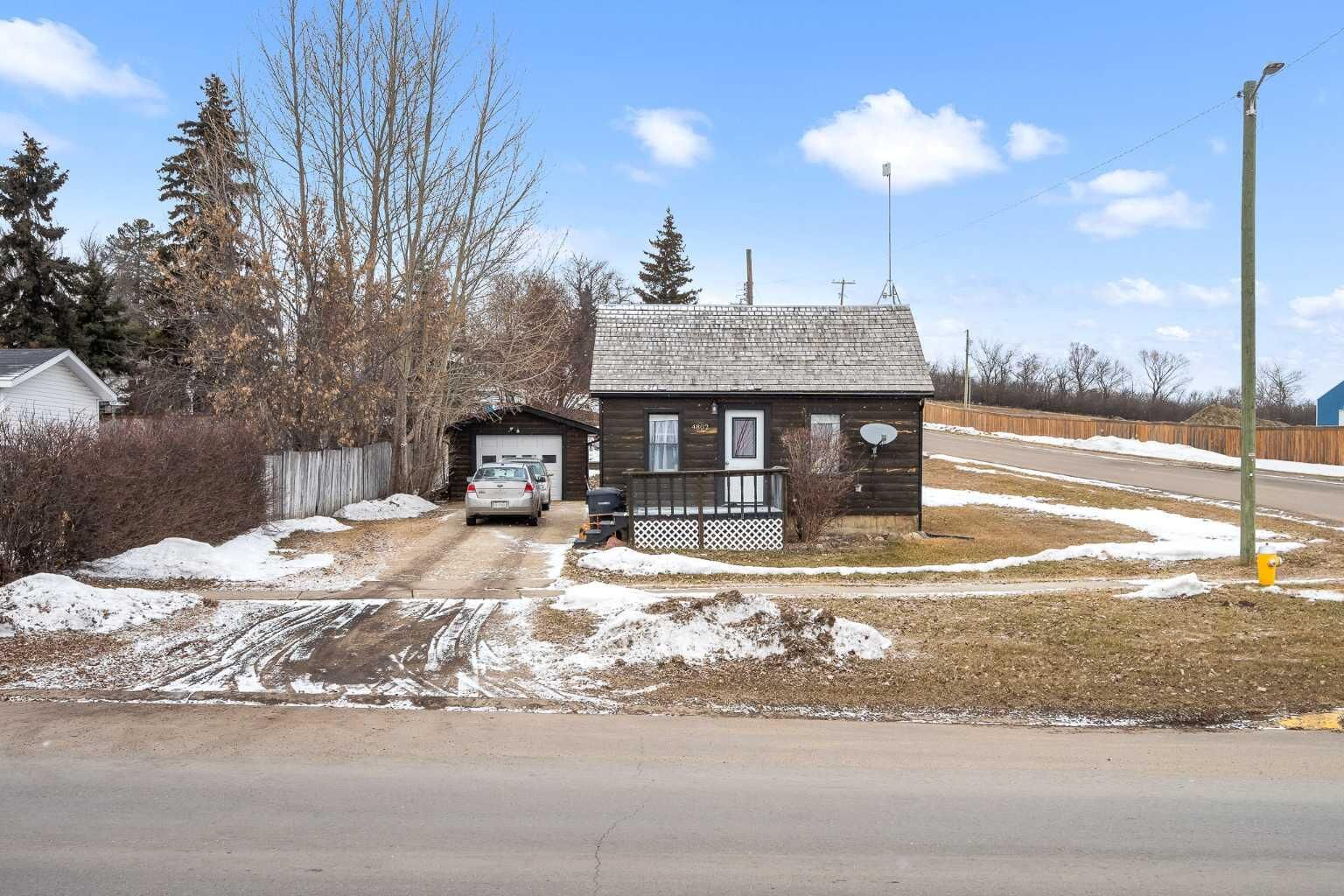 Property Photo:  4802 49 Avenue  AB T0B 2P0 