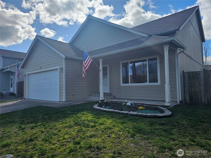 Property Photo:  9814  Greenleaf Loop SE  WA 98597 