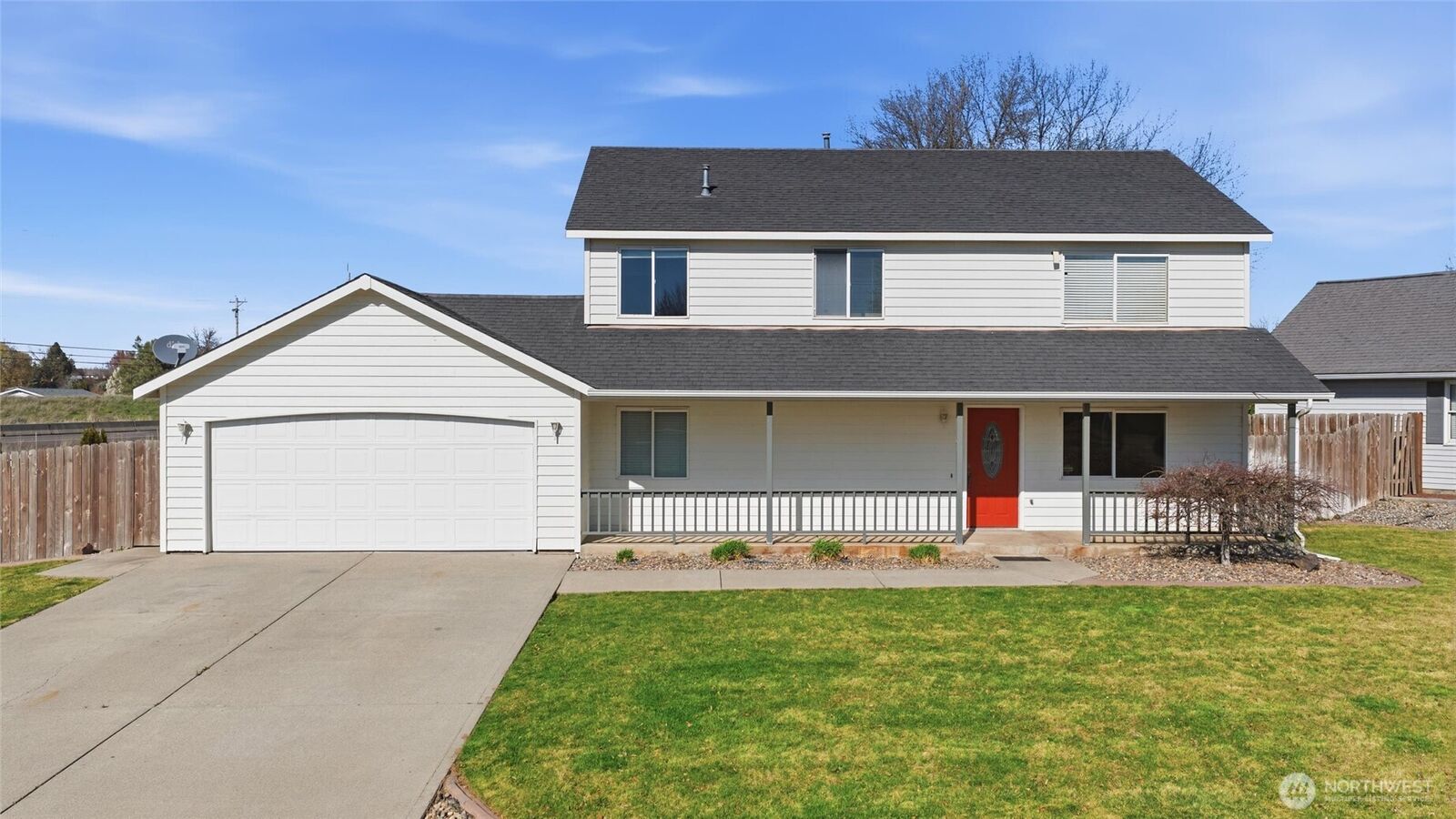 Property Photo:  1705 SE Market Street  WA 99324 