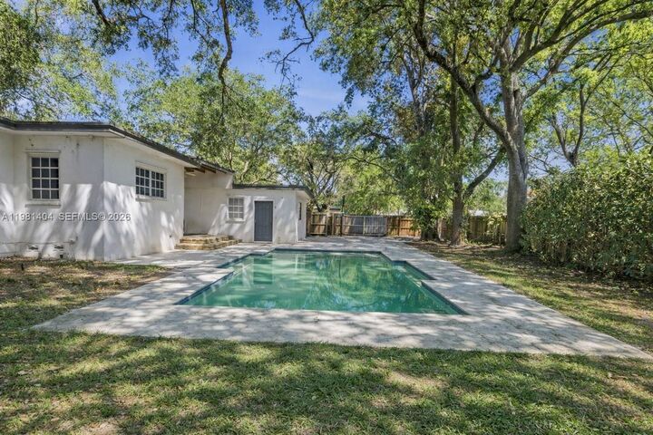 Property Photo: 7870 SW 98th St FL 33156