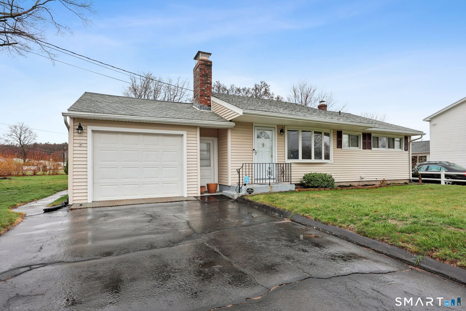 Property Photo:  115 College Avenue  CT 06489 