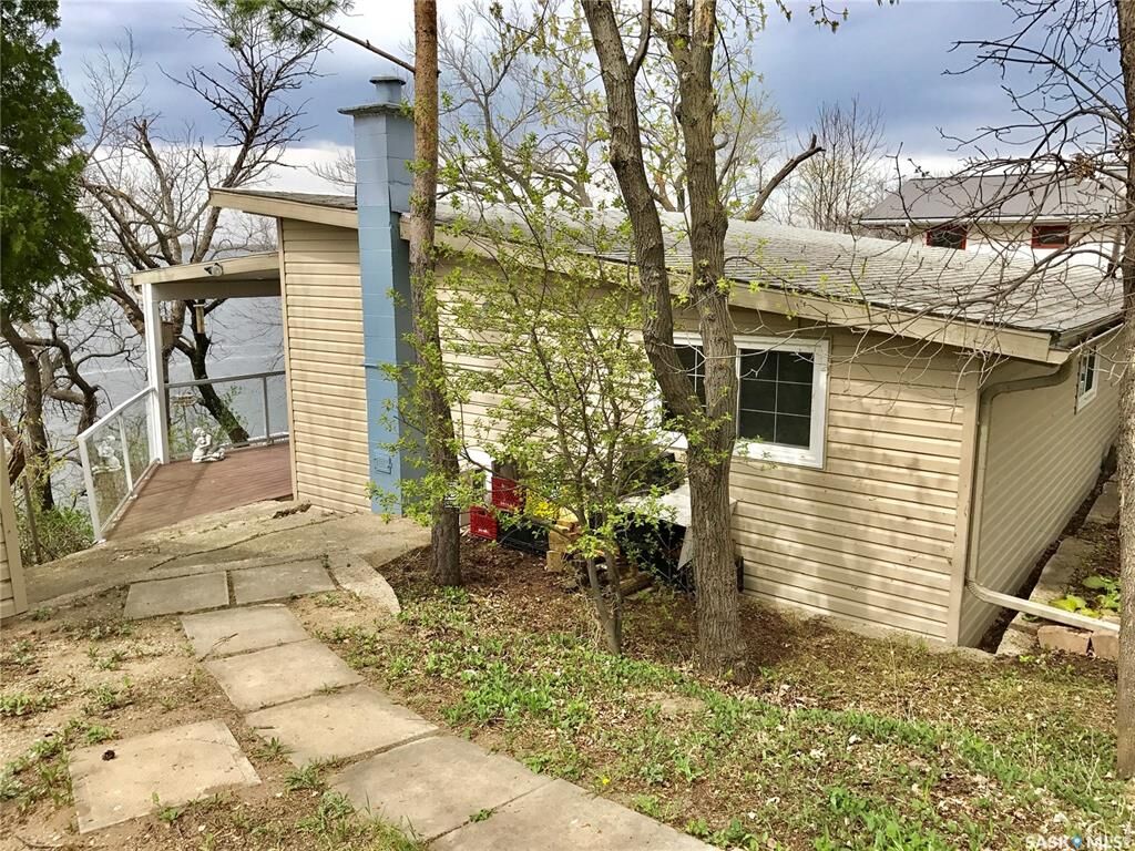 Property Photo:  424 Last Mountain Road  SK S0G 4L0 