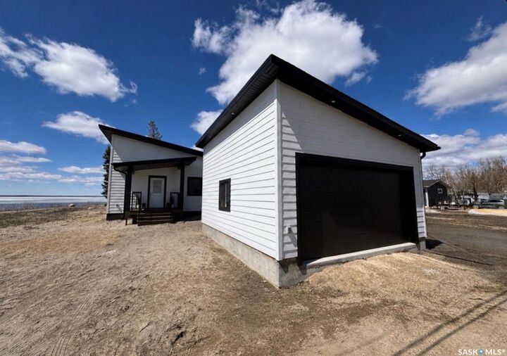 Property Photo:  1119 Birchwood Avenue  SK S0A 0L0 