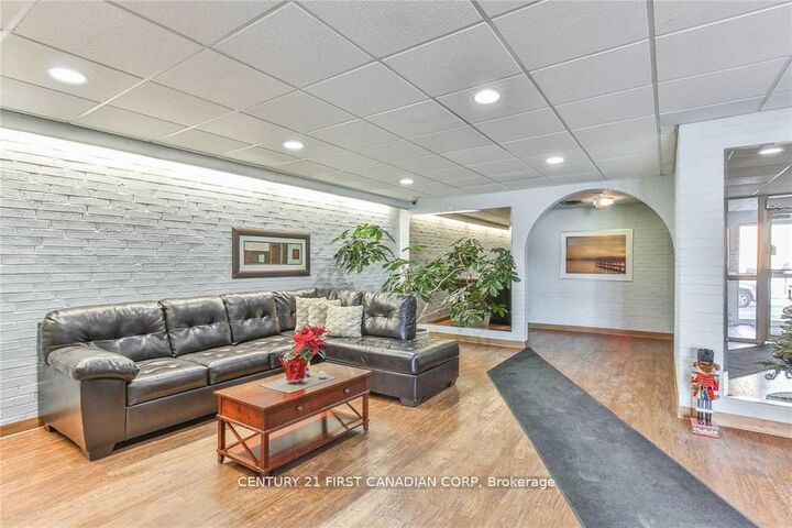 Property Photo:  1106 Jalna Boulevard 305  ON N6E 2R9 