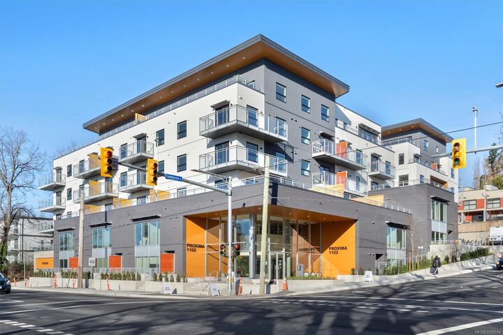 1102 Esquimalt Rd #410 — photo 1
