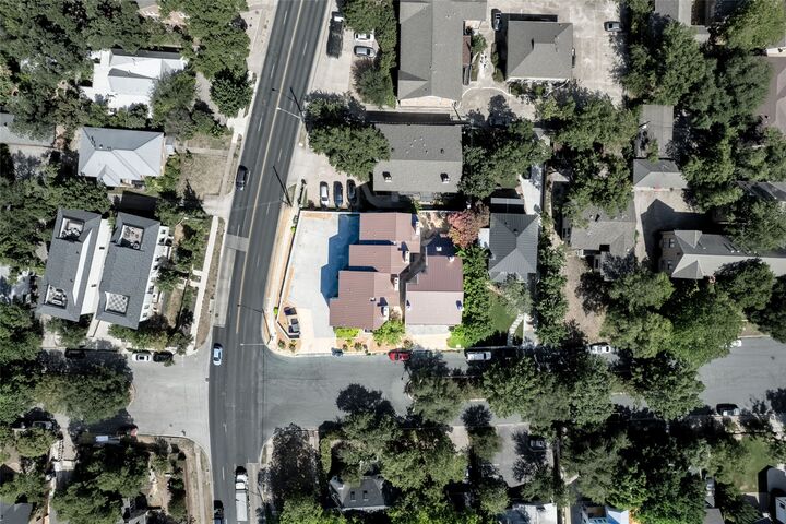 Property Photo:  1500 Woodlawn Boulevard 302  TX 78703 