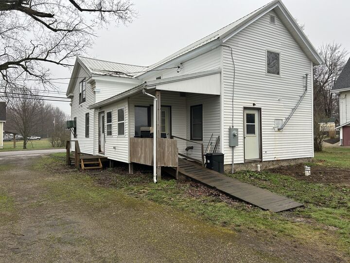 Property Photo:  33282 N Main Street  PA 16360 