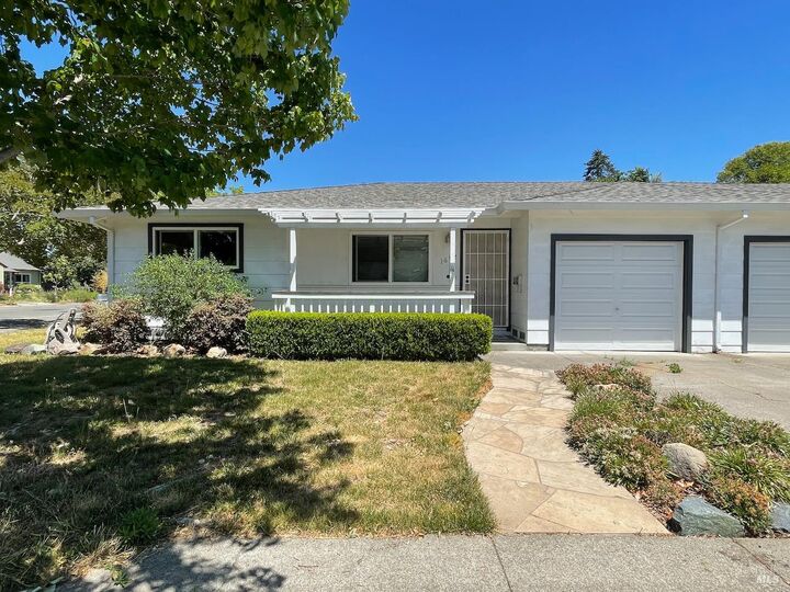 Property Photo:  1690 1692 Beaver Street  CA 95404 