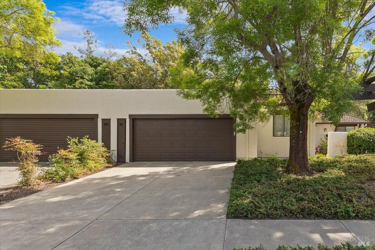 Property Photo: 920 Shady Oak Drive CA 95404