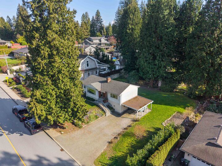 551 E Osborne Road — photo 1