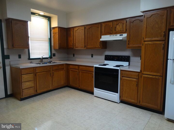 Property Photo:  130 N N Antrim Way 1  PA 17225 