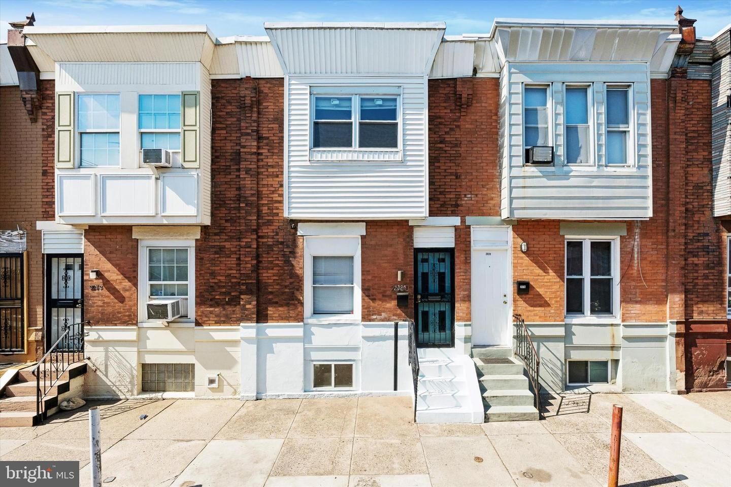 Property Photo:  2080 E Victoria Street  PA 19134 