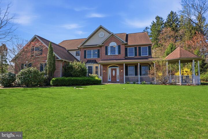 Property Photo:  5 Glen Hollow Court  PA 19607 