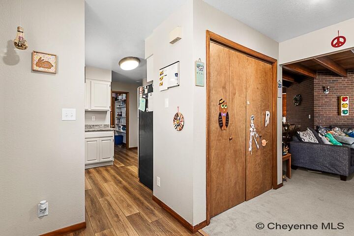 Property Photo:  5104 Syracuse Rd  WY 82009 