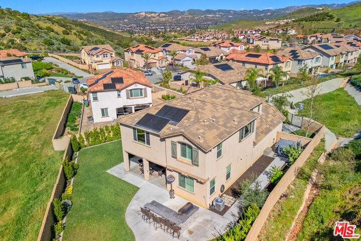 Property Photo: 106 Redwood Grove Ct CA 93065