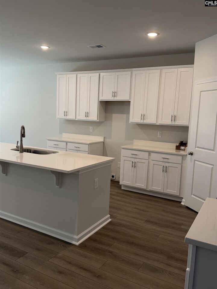 Property Photo:  713 Samantha  SC 29170 