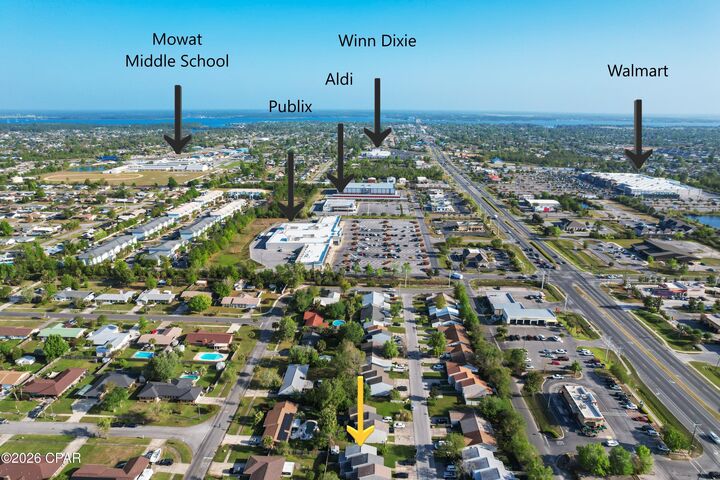 Property Photo:  2502 Johnson Drive  FL 32444 