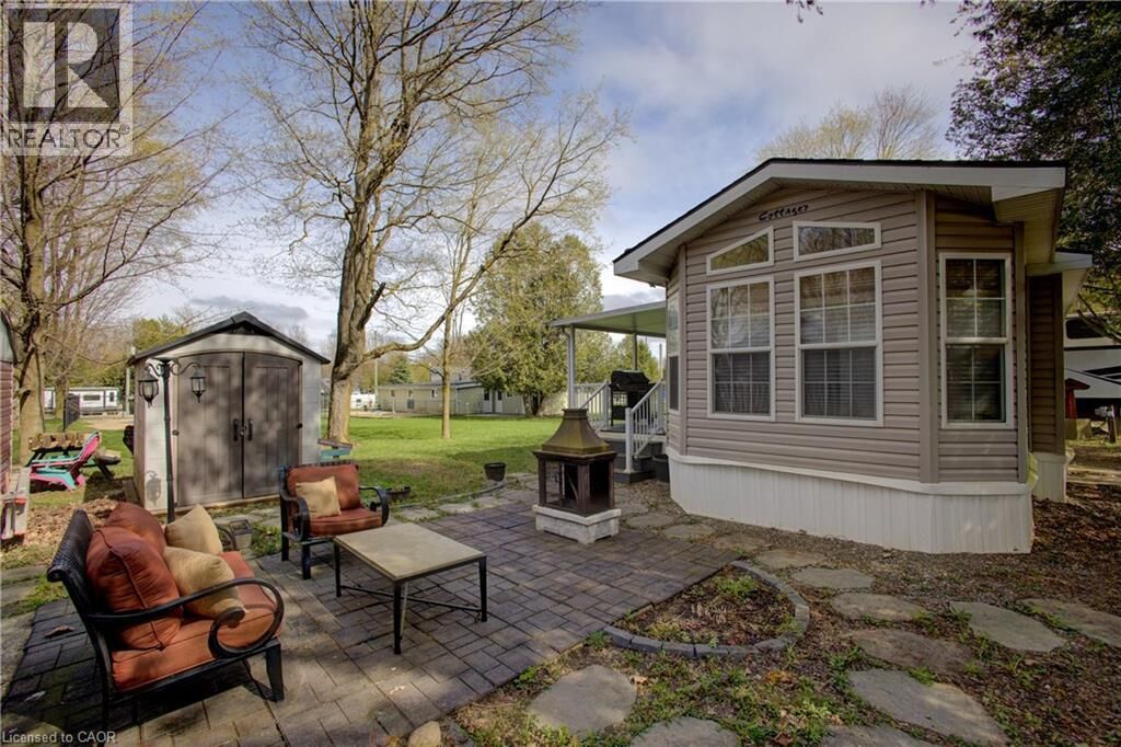 Property Photo: 7489 Sideroad 5 E ON N0G 2L0