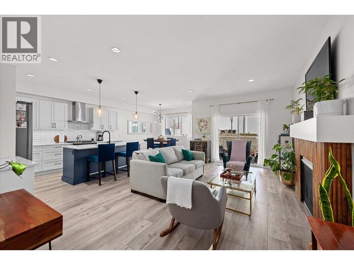 Property Photo: 3321 Hawks Crescent BC V4T 0A7