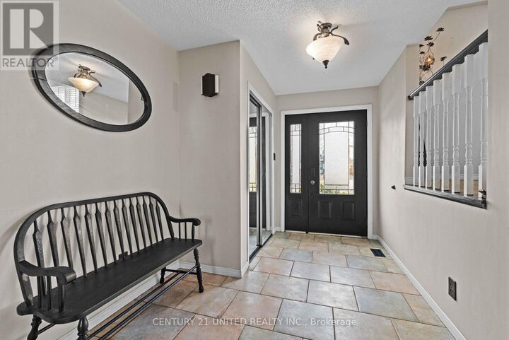 Property Photo:  2252 Denure Drive  ON K9K 2G3 