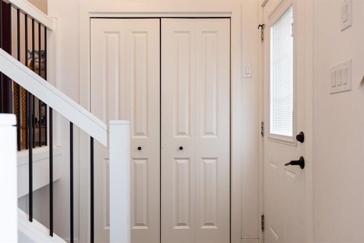 Property Photo:  78 Whitby Crescent  MB R5G 0A2 