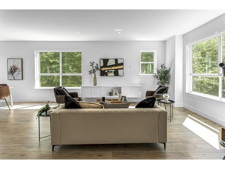 Photo de la propriété:  6162 138 Street 3  BC V3X 1E7 