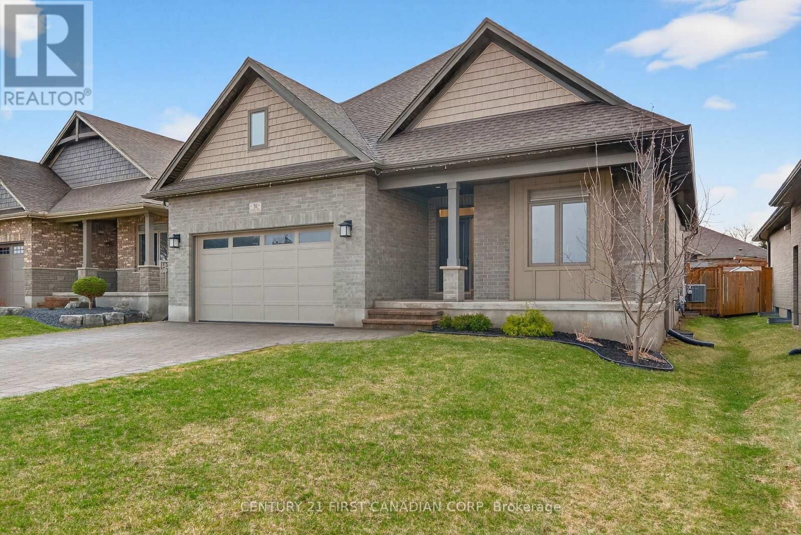 Property Photo:  31 Lindsay Crescent  ON N7G 0G5 